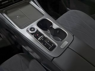 Ebro S800 1.5 TGDI PHEV Premium E-CVT