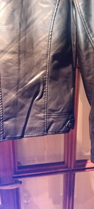 Cazadora Polipiel Negra,  nueva