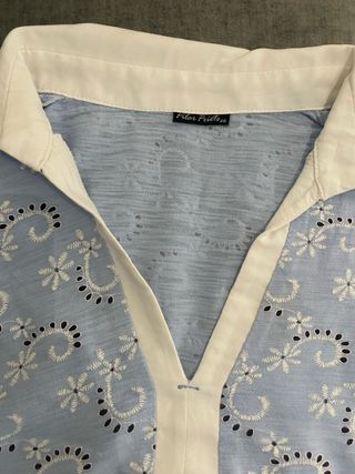 Camisa sin mangas Elisa Pitella azul y blanco