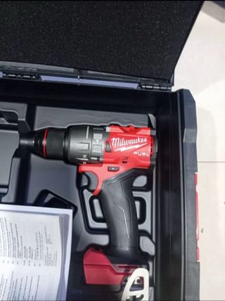 Taladro Percutor Milwaukee M18 FPD3