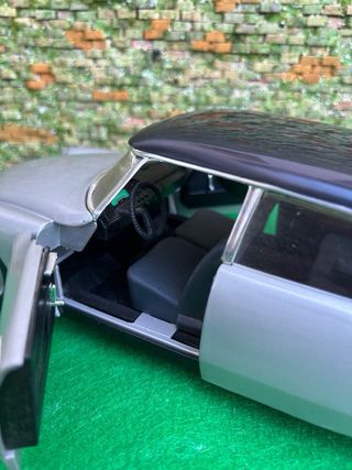 Citroën DS 19 (1963) – Solido – Escala 1:18