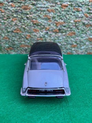 Citroën DS 19 (1963) – Solido – Escala 1:18