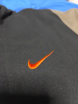 Conjunto Deportivo Nike Vintage Negro/Rojo