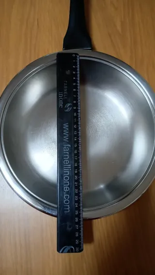 Sartén AMC 24 cm sin tapa. Como nueva