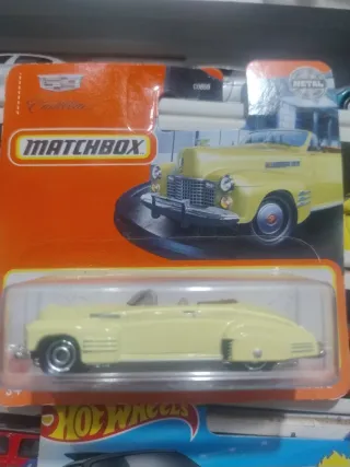 Matchbox Cadillac Convertible Amarillo