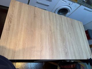 Mesa de comedor moderna