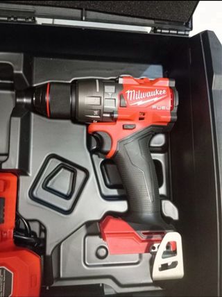 Taladro Percutor Milwaukee M18 FPD3