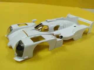 Kit Carrocería Blanca Toyota SRC con chasis T2