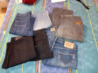 Lote Vaqueros Levi's, Armani, Diesel x 40€