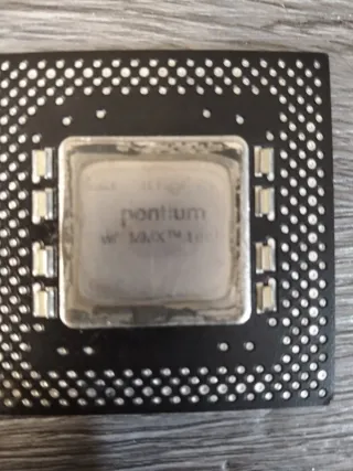 Procesador Intel Pentium MMX SL23V