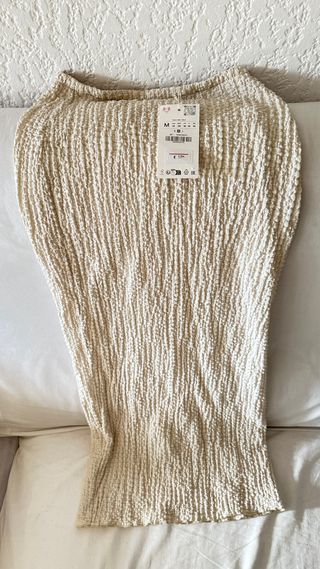 Falda Zara Beige Talla M Texturizada