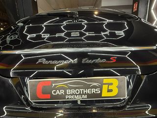 Porsche Panamera TURBO S