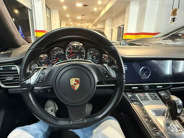 Porsche Panamera TURBO S