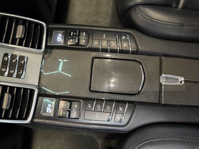 Porsche Panamera TURBO S