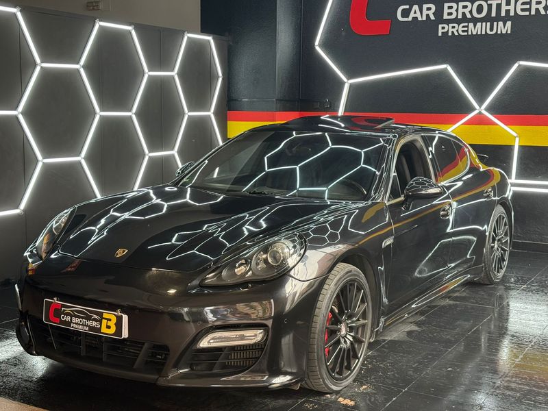 Porsche Panamera TURBO S - foto 1