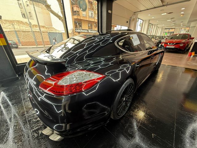 Porsche Panamera TURBO S