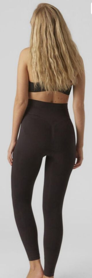 Leggings moldeadores postparto marrones