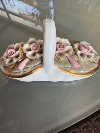 Conjunto de Cestas cerámica flores rosas y blancas