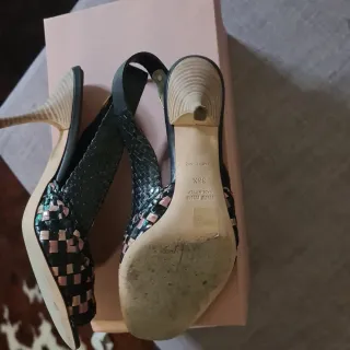 Sandalias Miu Miu Negras y Rosas