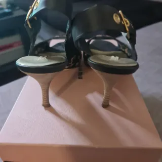 Sandalias Miu Miu Negras y Rosas