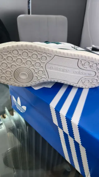 Adidas Forum Low CL Beig y Verdes sin estrenar.