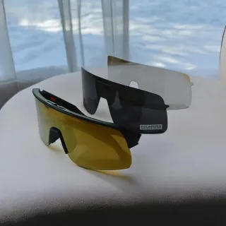 Occhiali da sole Oakley Sutro Lite