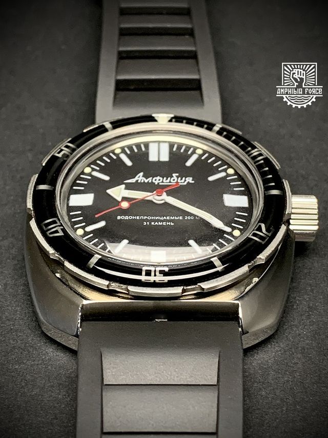 Vostok Amphibia 710916 Bisel tipo baquelita. Nuevo