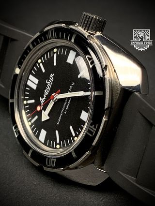 Vostok Amphibia 710916 Bisel tipo baquelita. Nuevo