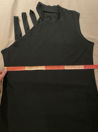 Camiseta asimétrica sin mangas