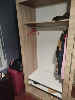 3 Armarios puertas correderas madera y cristal