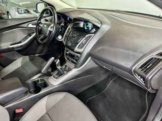 FORD FOCUS - IMPOLUTO