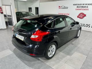 FORD FOCUS - IMPOLUTO