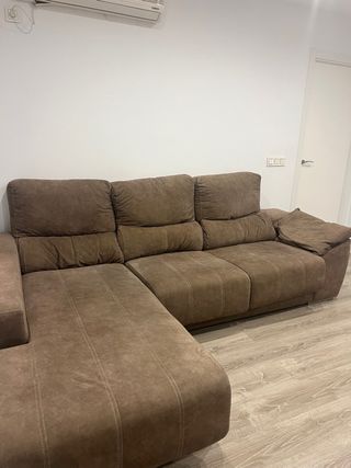 Pack Muebles Salón: Sofá y Estanterías