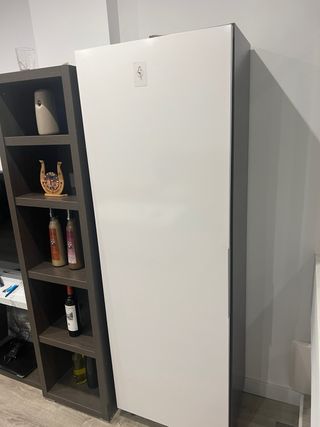 Pack Muebles Salón: Sofá y Estanterías