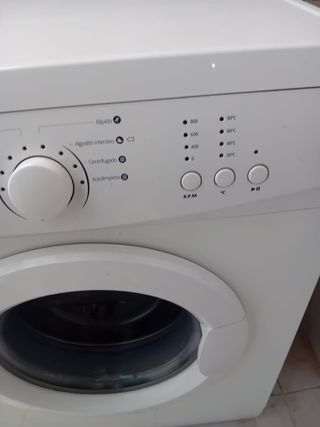 LAVADORA 6 KILOS COMO NUEVA 90 EUROS, CARTAGENA
