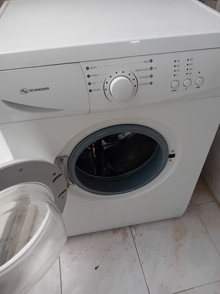 LAVADORA 6 KILOS COMO NUEVA 90 EUROS, CARTAGENA