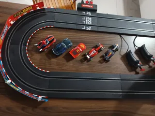 Circuito Carrera GO! Cars