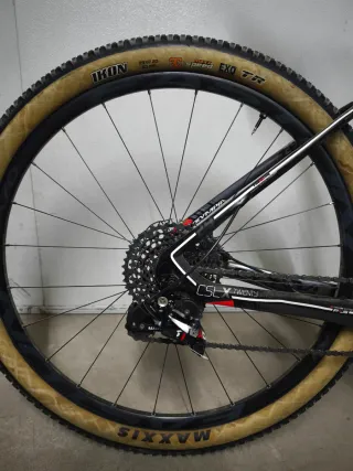 Bicicleta MTB 29 Carbono olympia