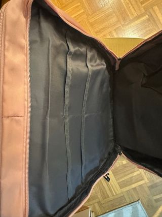 Mochila de viaje rosa