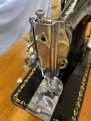 Máquina de coser Alfa 20