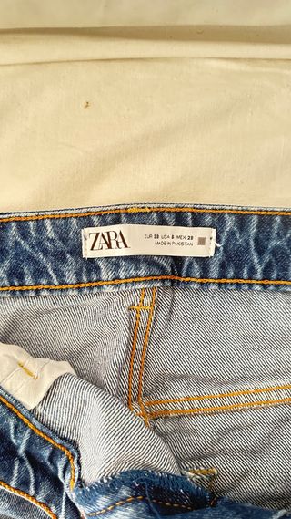 Pantalón vaquero Zara azul