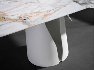 NOVEDAD! Mesa comedor ovalada porcelánico y acero