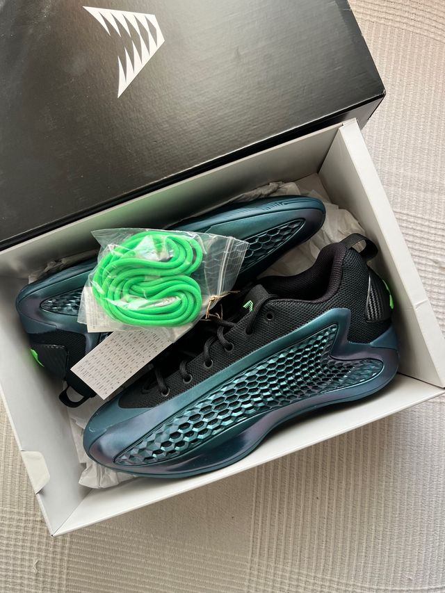 Adidas Anthony Edwards 1 Low 44 EU