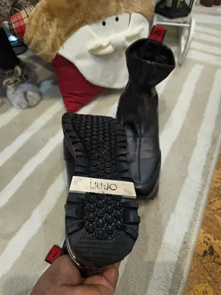 Botines mujer negros con detalles rojos talla 38