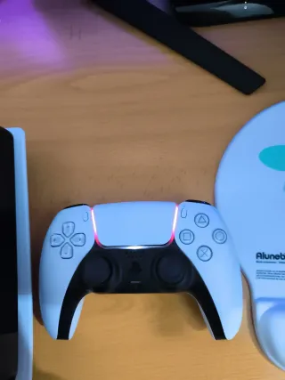 Consola PS5 Slim Blanca + Monitor Samsung G7 4K