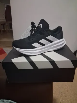 Adidas Bambas Negras y Blancas