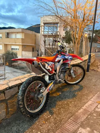 Honda CRF 250 4T IMOECABLE MAS INFO POR PRIVADO.