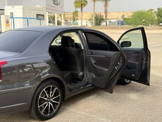 Toyota Avensis 2007