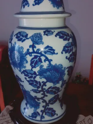 Jarro Decorativo Porcelana Azul e Branco