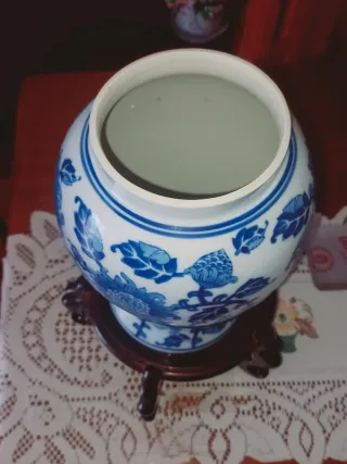 Jarro Decorativo Porcelana Azul e Branco